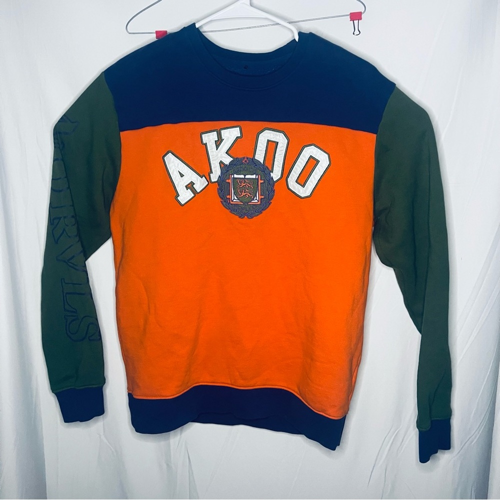AKOO sweatshirt Size medium color-blocked embroidered Norvis